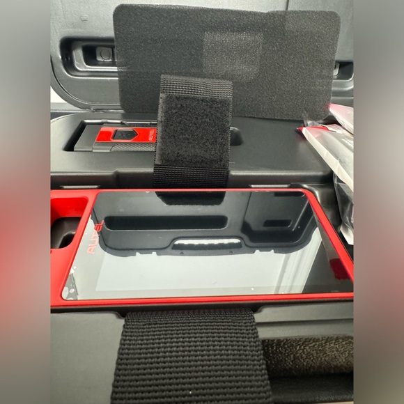 Autel MaxiIM KM100X KM100E Auto VIN IMMO Key Programming Diagnostic Scanner Tool - Picture 5 of 13